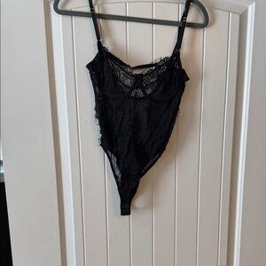 Chic Black Lace Chemise